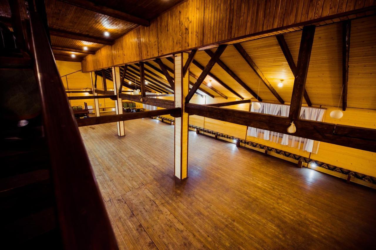 Гуцульська Світлиця Hotell Bukovel Eksteriør bilde