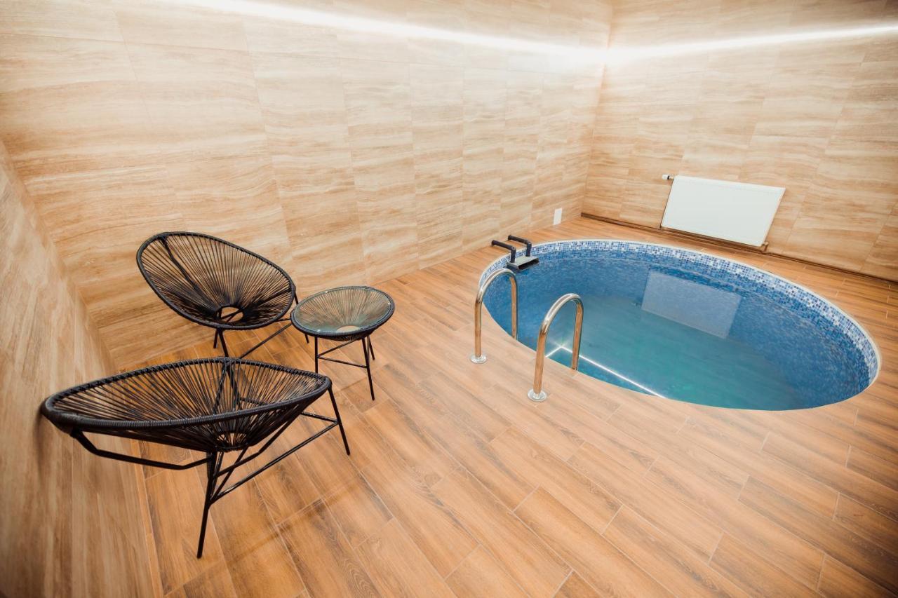 Гуцульська Світлиця Hotell Bukovel Eksteriør bilde